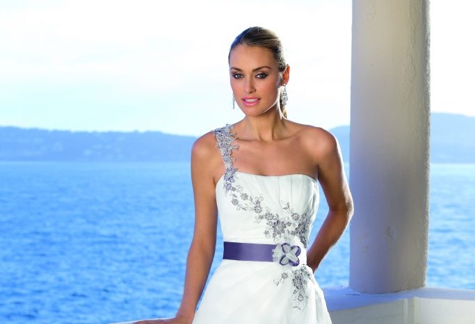 Welches Brautkleid schmeichelt der Figur?