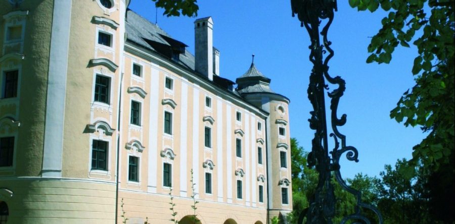 Schloß Bernau, Oberösterreich, Fischlham