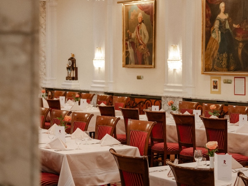 Festsaal2_fc_janlackner_900